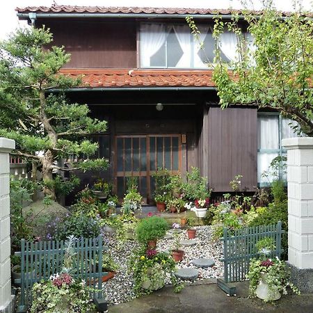 Guesthouse Higashi Fujitatei Shin'onsen ภายนอก รูปภาพ